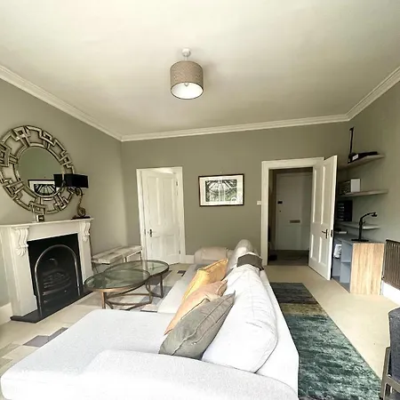 דירה Super Luxury Flat Overlooking Uni Whiteladies Road 3-mins Bbc 2-mins Royal Infirmary 7-mins Clifton Village 5mins Walking